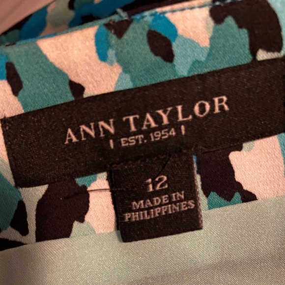 Ann Taylor Pencil Skirt - Picture 3 of 3